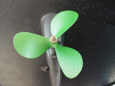 The propeller of the Oceanis 370